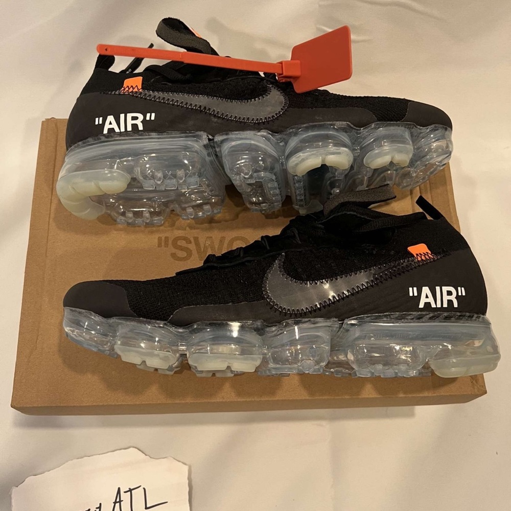 Nike x Off White Vapormax (Black)